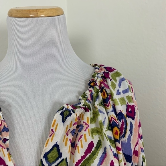 Beach lunch lounge Colorful Ikat Popover V Neck Blouse Size M - Picture 8 of 16
